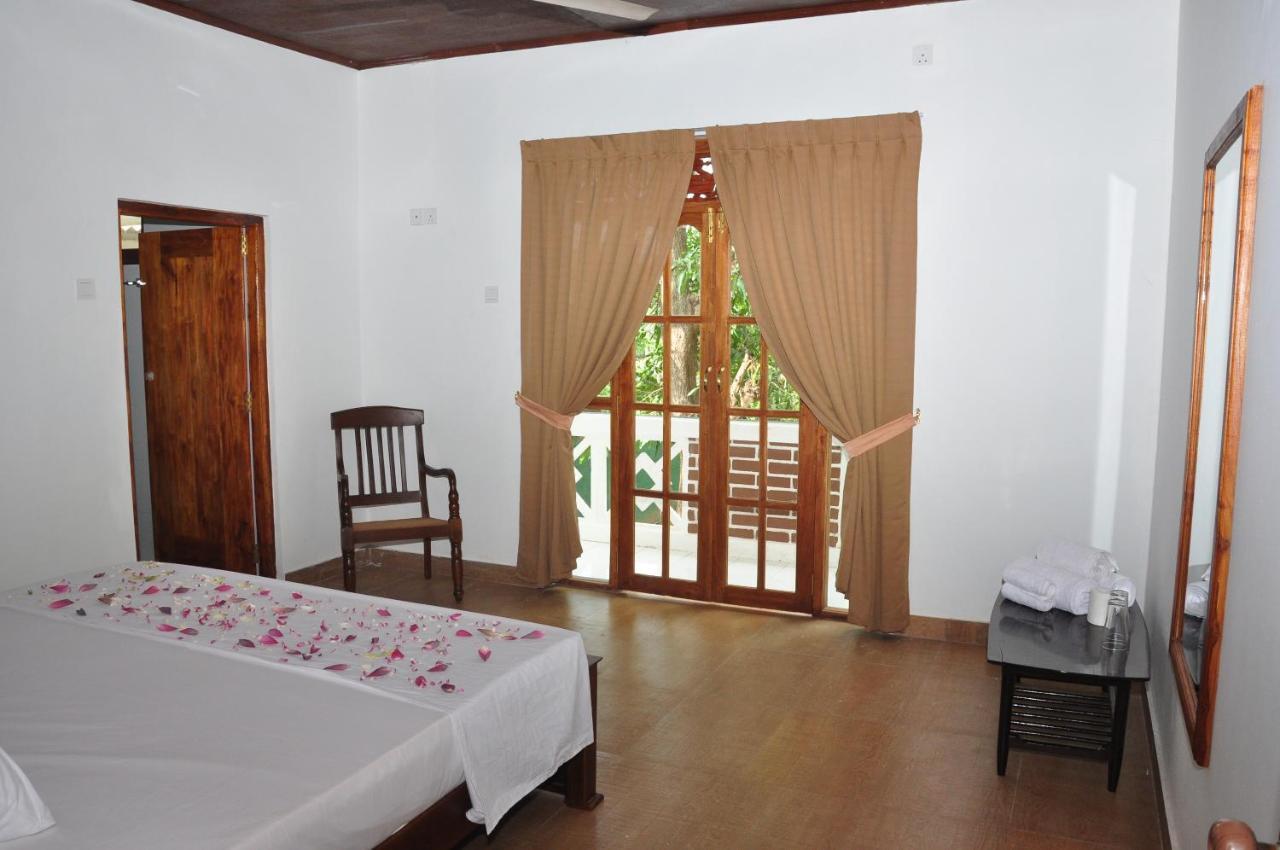 Senowin Holiday Resort Anuradhapura Esterno foto